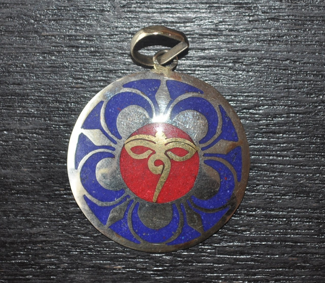 Pendant with Lapis