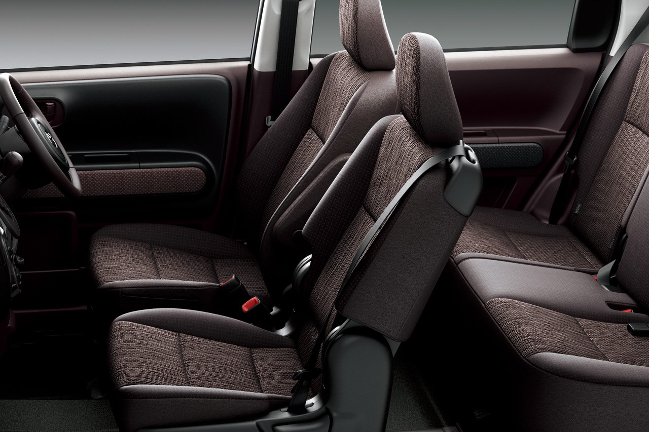 [2013-Toyota-Spade-12%255B2%255D.jpg]