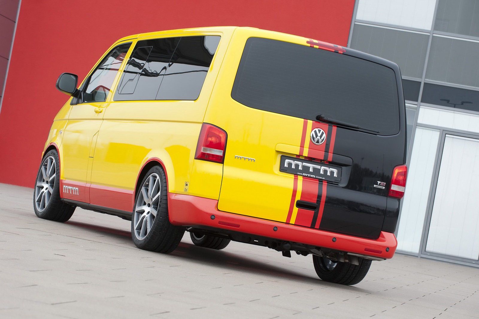 [MTM-2012-Geneva-Motor-Show-15%255B2%255D.jpg]