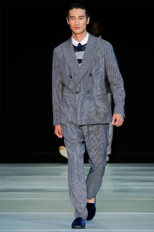 Milan Fashion Week Primavera 2012 - Giorgio Armani (1)