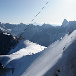 Les alpinistes descendent vers la Vall�e Blanche
