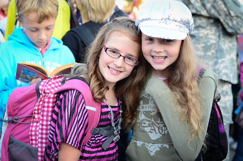 [back-to-school-friends3.jpg]