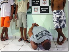 suspeitosqueimarmoradoresderua_620x465 suspeitosqueimarmoradoresderua_620x465