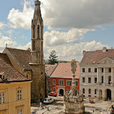 2010.05.07 Fő t&eacute;r - burkolat&eacute;p&iacute;t&eacute;s kezdete