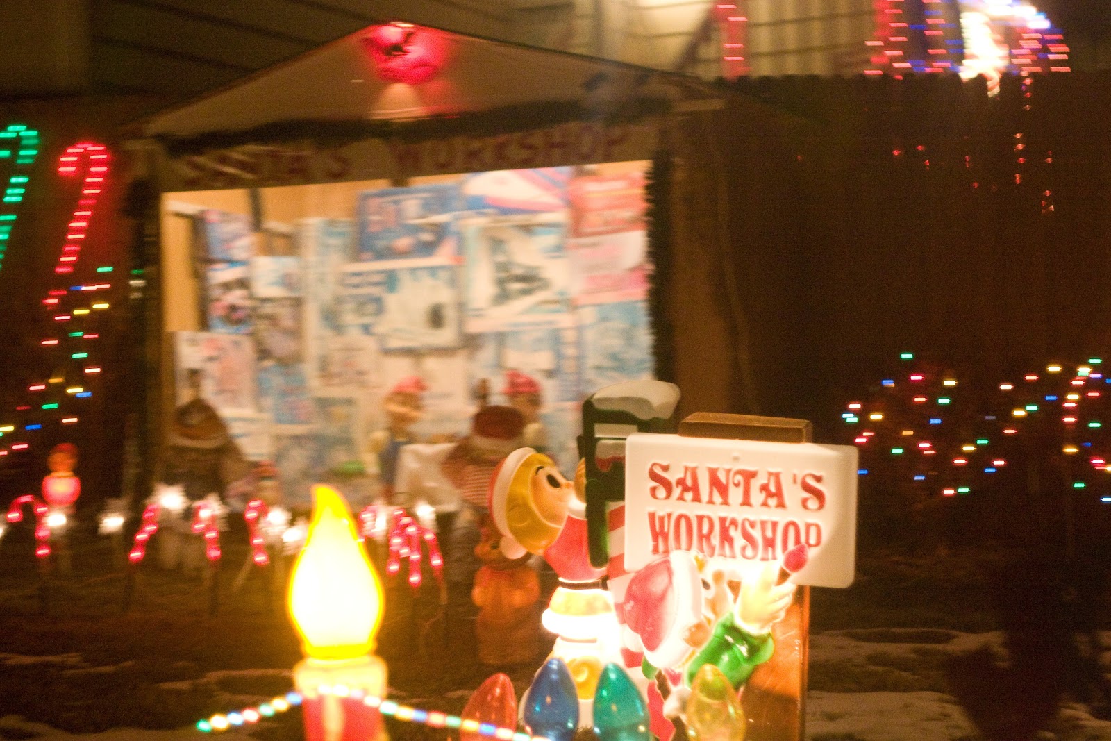 [12.22.12%2520lights%25207%255B3%255D.jpg]
