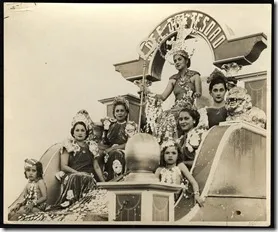 carnaval dominicano 1937- carroza Secretaria del Tesoro