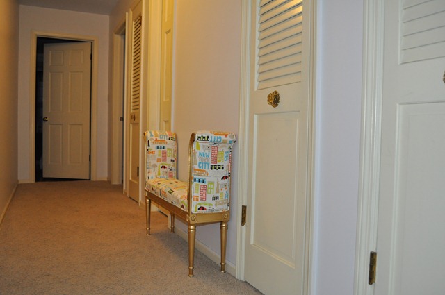 DIY upholstered little bench DIY upholstered little bench