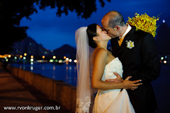 Album (digital) de fotos de Celine e Adrian de Rogerio von Kruger, fotografo no Rio de Janeiro (RJ), que faz fotos de casamento, fotos de musica, fotos de shows e fotos de eventos. Rogerio von Kruger faz fotos digitais de casamento no Rio de Janeiro, RJ. fotos de casamento foto digital rio janeiro rj festa noiva noivas festas album casamentos digitais retrato fotografia penteado