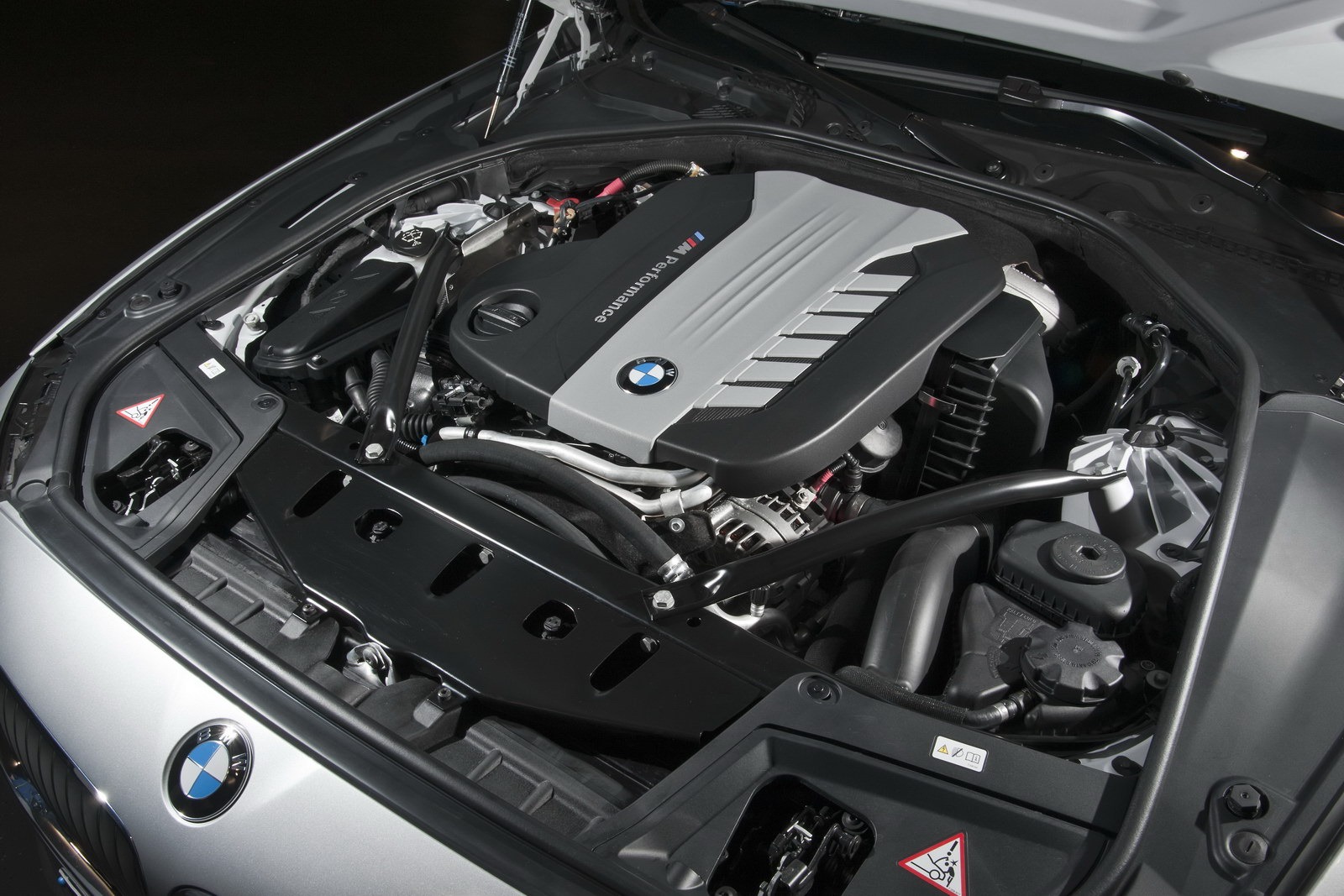 [BMW-M550d-xDrive-94%255B2%255D.jpg]
