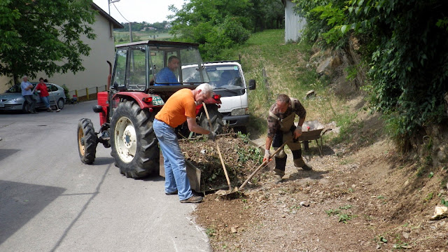 2014-05-Cistilna-akcija-Osek-25.JPG