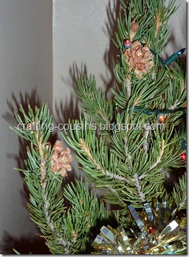 handmade decorations nativities and ornaments (26)