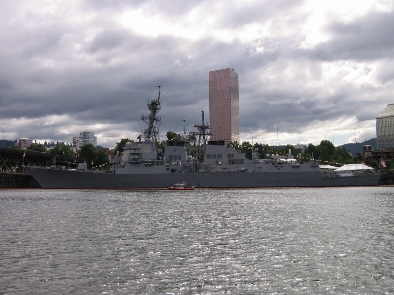 [IMG_7011-USS-Howard-DDG-83-in-Portla%255B1%255D.jpg]
