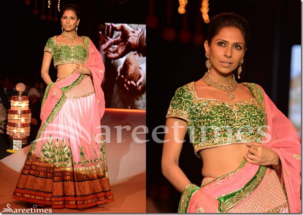 Day_3_IIJW_Pink_Lehenga