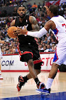 LeBron Debuts Red/Black LBJ9 PE in Heats Second OT Loss lebron james nba 120111 mia at lac 03 LeBron Debuts Red/Black LBJ9 PE in Heats Second OT Loss