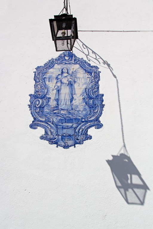 [Lisbon-tile-and-lamp3.jpg]
