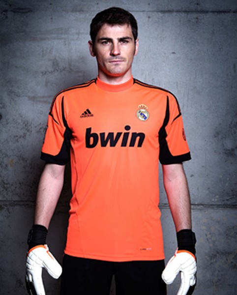 iker-casilas-with-new-jersey-el-real