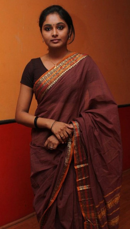 [tamil_actress_arundhati_in_saree_photo%255B5%255D.jpg]