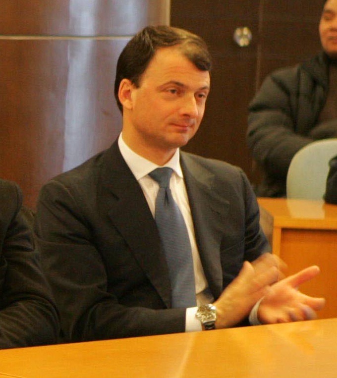 [ANDREA%2520ZAGLIO%255B2%255D.jpg]