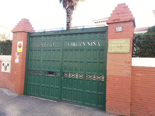 Puerta Colegio Virgen Niña