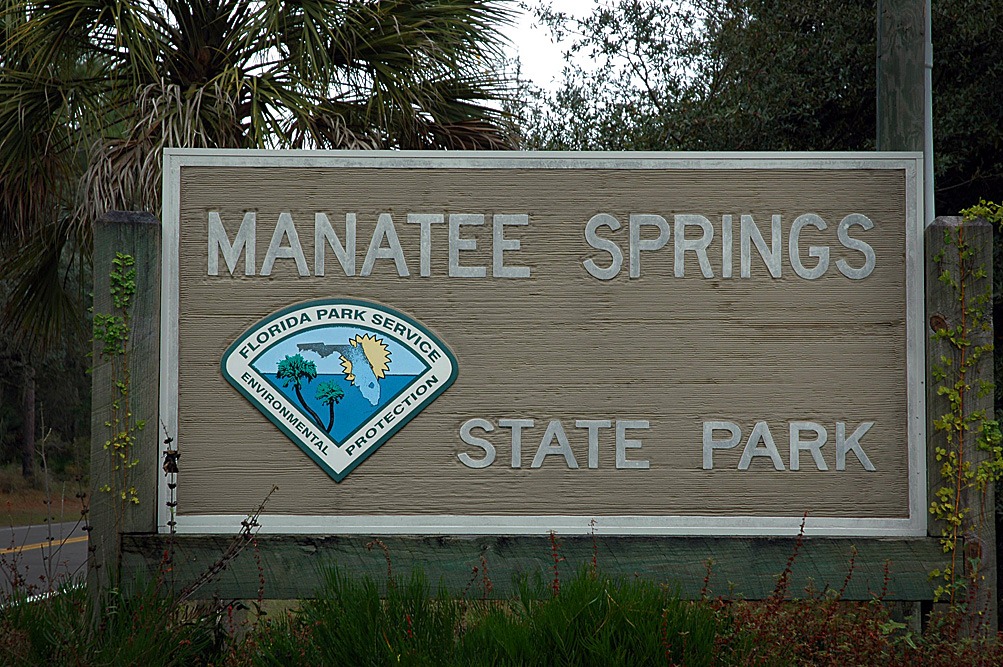 [Manatee-Springs-Sign2.jpg]