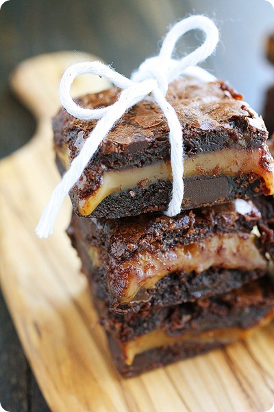 Easy Chocolate Chunk Caramel Brownies – Best-ever brownies! Sinfully good, easy + stuffed with homemade gooey caramel! | thecomfortofcooking.com
