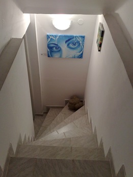 Tabloul Privirea rece a iernii expus la galeria Elite Prof Art la expozitia Culori de sarbatori Tabloul Privirea rece a iernii expus la galeria Elite Prof Art la expozitia Culori de sarbatori