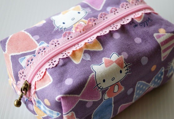 Lip Gloss Pouch - Hello Kitty 2