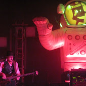 Click to view Primus @ Club Nokia
