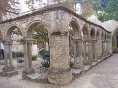 2009.09.03-025 cloître des Cordeliers