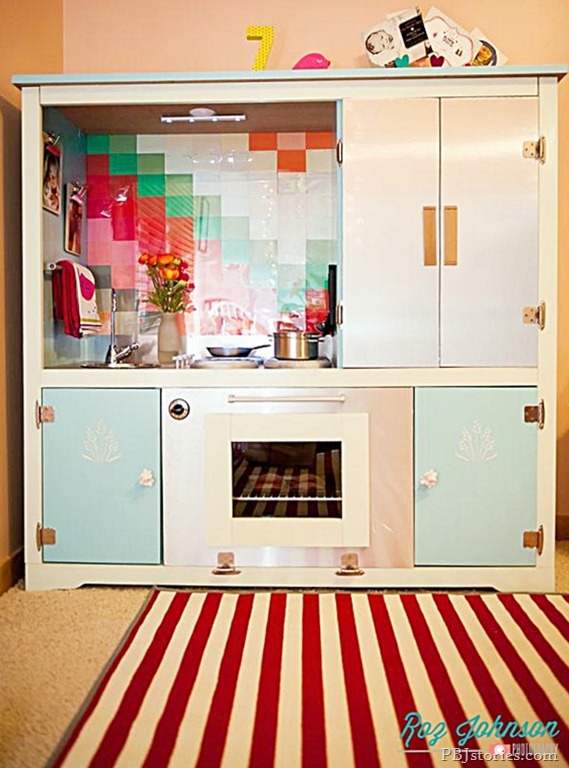 [Kids-kitchen2.jpg]