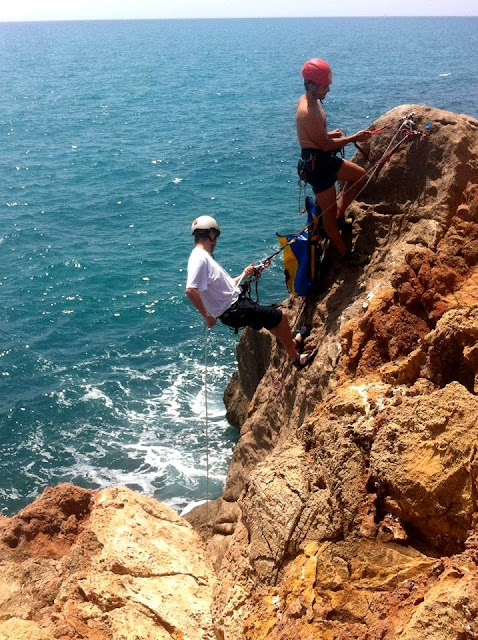 rappel-playa-coasteering.jpg