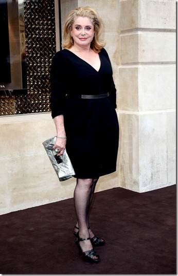Catherine Deneuve Sisters Claire Courtin Clarins 5M0hCe2rWxAl Catherine Deneuve Sisters Claire Courtin Clarins 5M0hCe2rWxAl