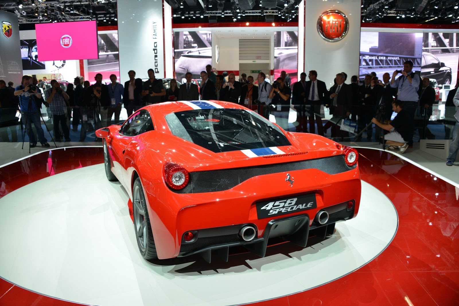 [Ferrari-458-Speciale-4%255B8%255D.jpg]