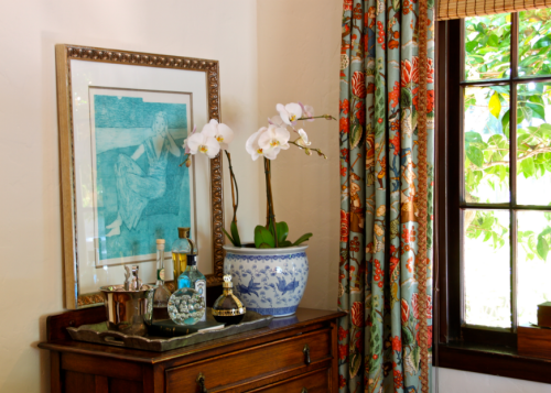 [chinoiserie-living-room-bar-designer.png]