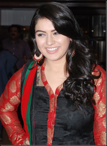 hansika_motwani_79_826201111810123