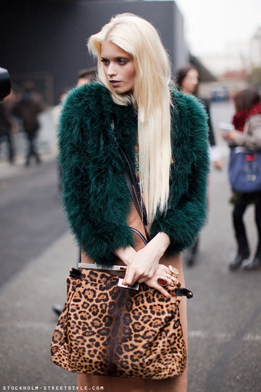 [2abbey-lee-kershaw-green-fur%255B6%255D.jpg]
