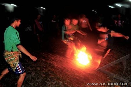 [Hantu%2520Kemamang-Jawa%255B3%255D.jpg]