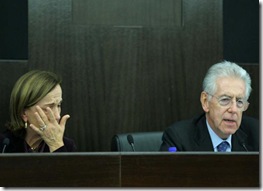 Il Presidente del Consiglio Monti illustra la manovra economica
