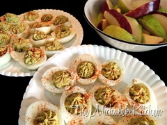 Avocado Devilled Eggs w Fruit