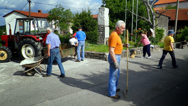 2014-05-Cistilna-akcija-Osek-01.JPG
