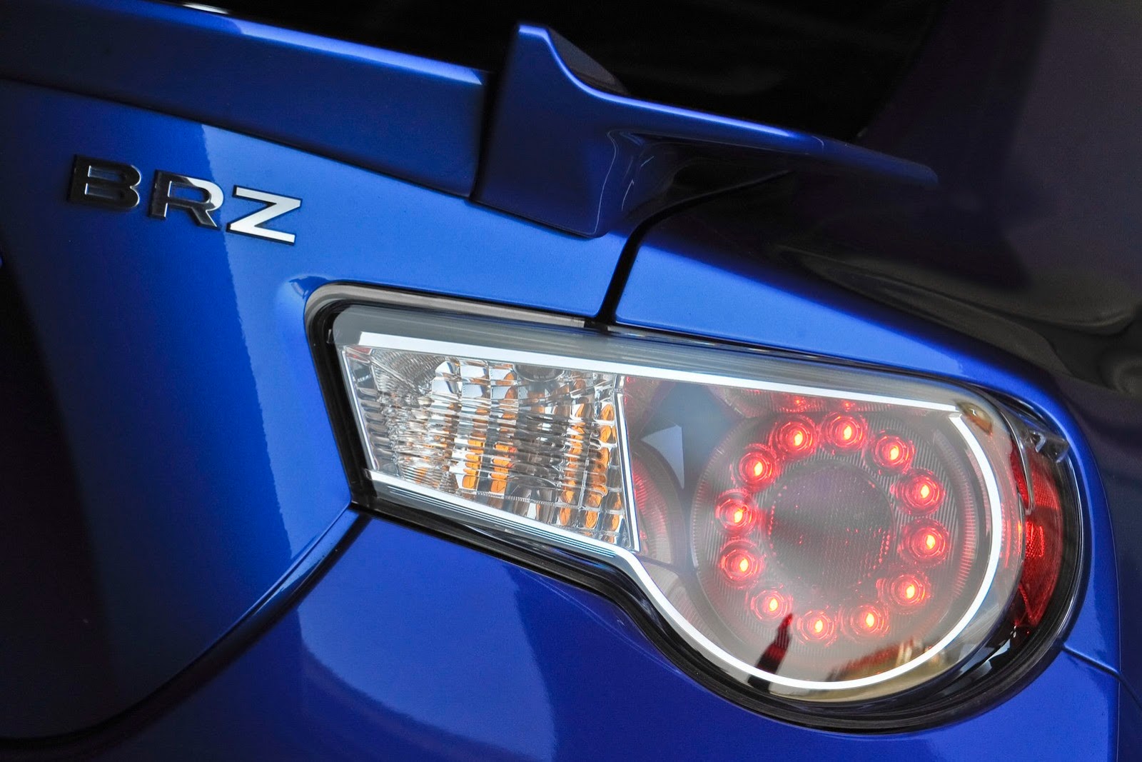 [2013-2014-Subaru-BRZ-80%255B2%255D.jpg]
