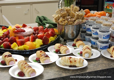 Retreat 2013_breakfast-yogurt-crepes DSC_0550 Retreat 2013_breakfast-yogurt-crepes DSC_0550