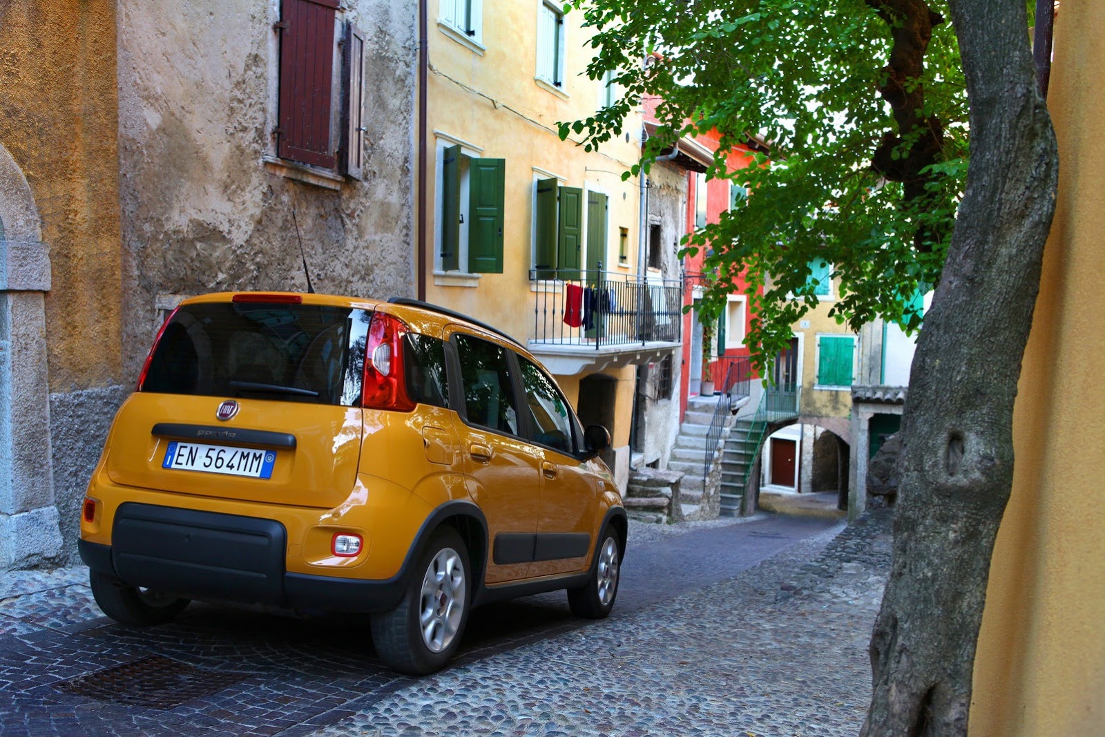 [2013-Fiat-Panda-Trekking-23%255B2%255D.jpg]