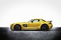 Mercedes-Benz-SLS-AMG-13