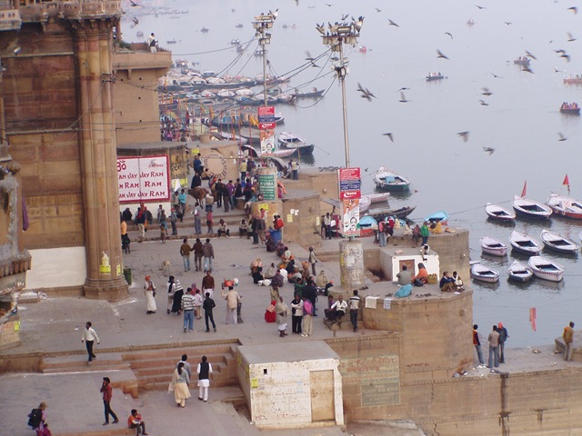 [VaranasiGhats25.jpg]