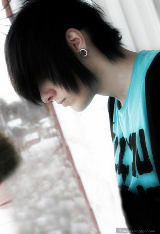 [Emo-boy-hairstyle-alone-cute-scene%255B5%255D.jpg]