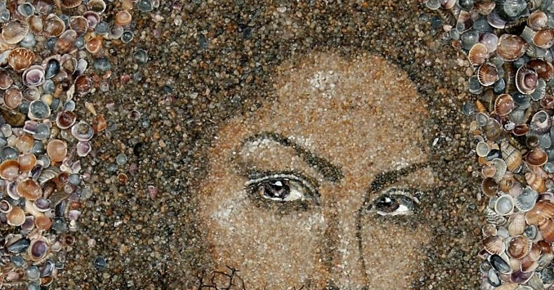 Beautiful Mosaics of Sand and Shells by Svetlana Ivanchenko | Amusing