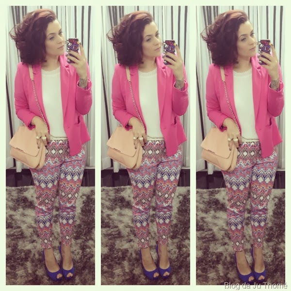look calça estampa étnica e blazer pink (1) look calça estampa étnica e blazer pink (1)