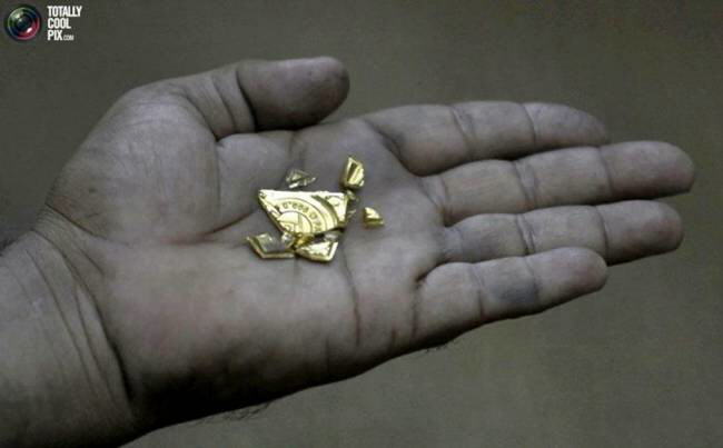Gold, most beautiful metal in various shapes