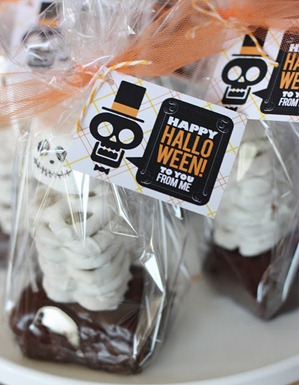 skeleton treats